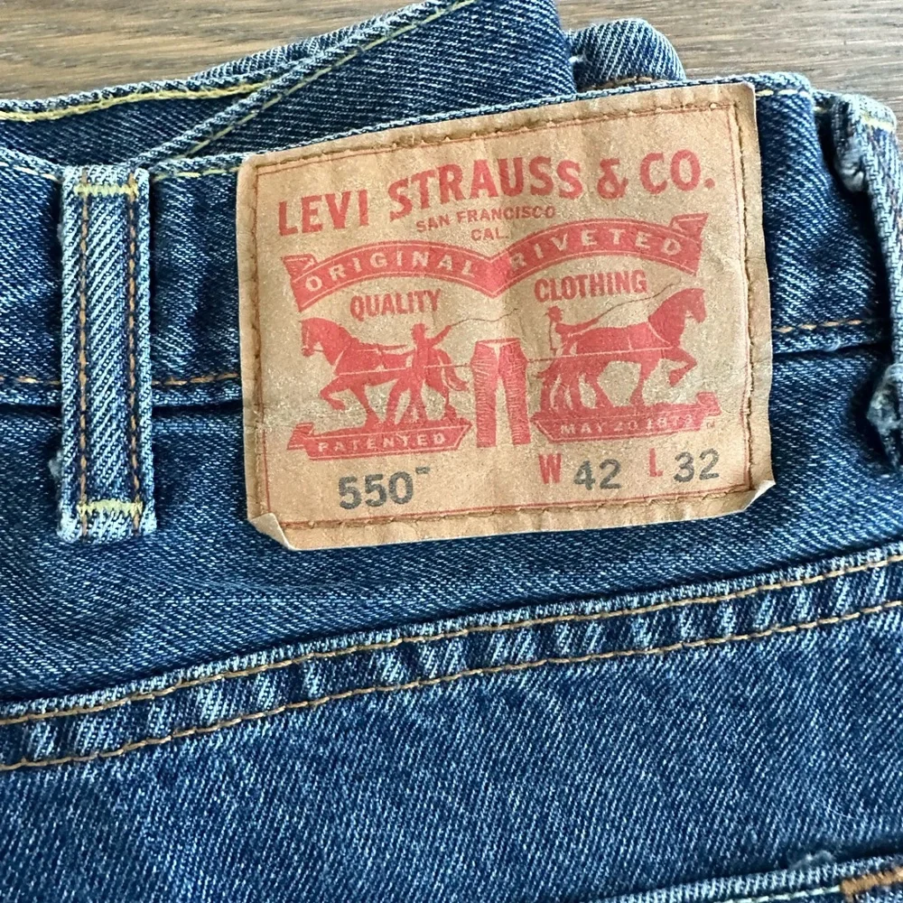 Levi’s‎ jeans 550 size 42x32